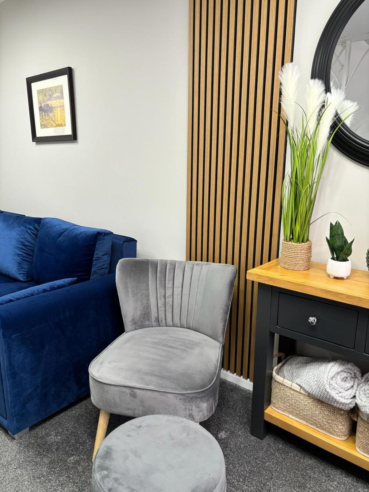 Stylish Home In Linlithgow With Free Parking 외부 사진