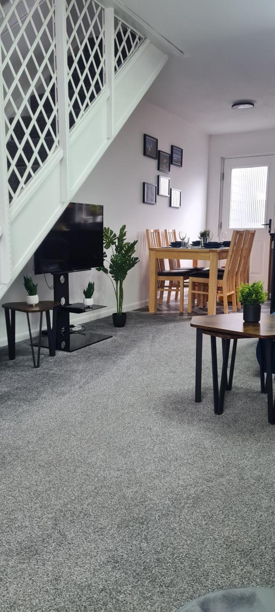 Stylish Home In Linlithgow With Free Parking 외부 사진
